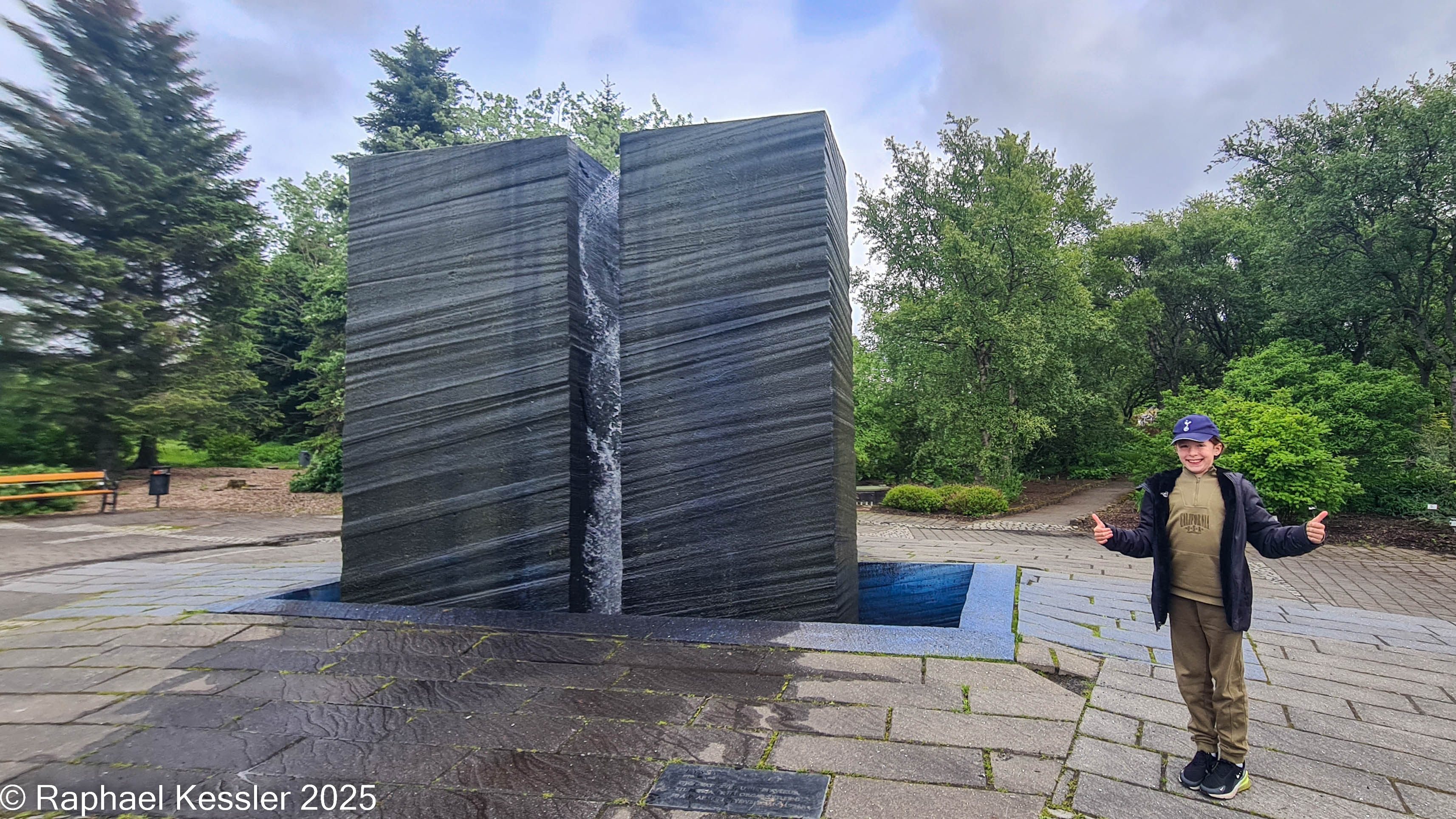 © Copyright Raphael Kessler 2025 – Iceland – Reykjavik Botanical Gardens 1