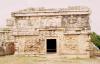 (c) Copyright - Raphael Kessler 2011 - Mexico - Chichen Itza temple