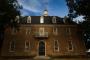 (c) Copyright - Raphael Kessler 2013 - USA - Colonial Williamsburg - Building