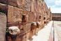 (c) Copyright - Raphael Kessler 2011 - Bolivia - Tihuanacu - Wall with carvings